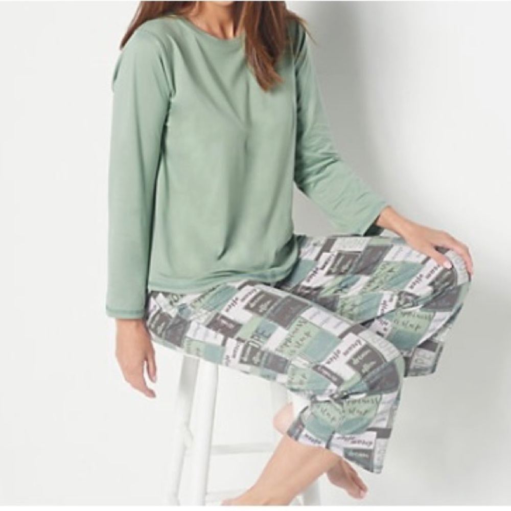 Pajamas/Loungewear